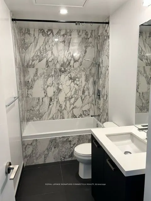 458 Richmond Street W, #1102