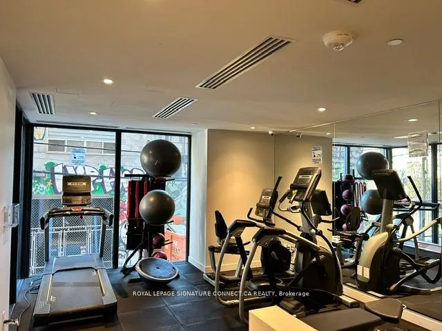 458 Richmond Street W, #1102