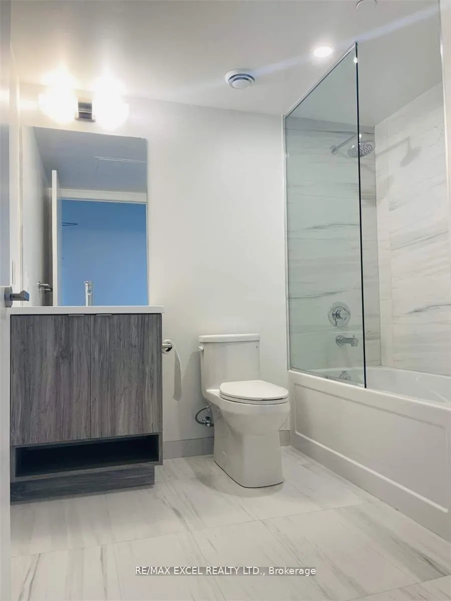 138 Downes Street, #4210