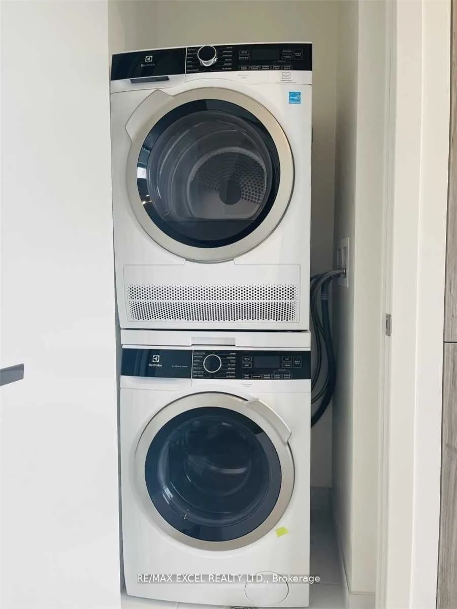 138 Downes Street, #4210