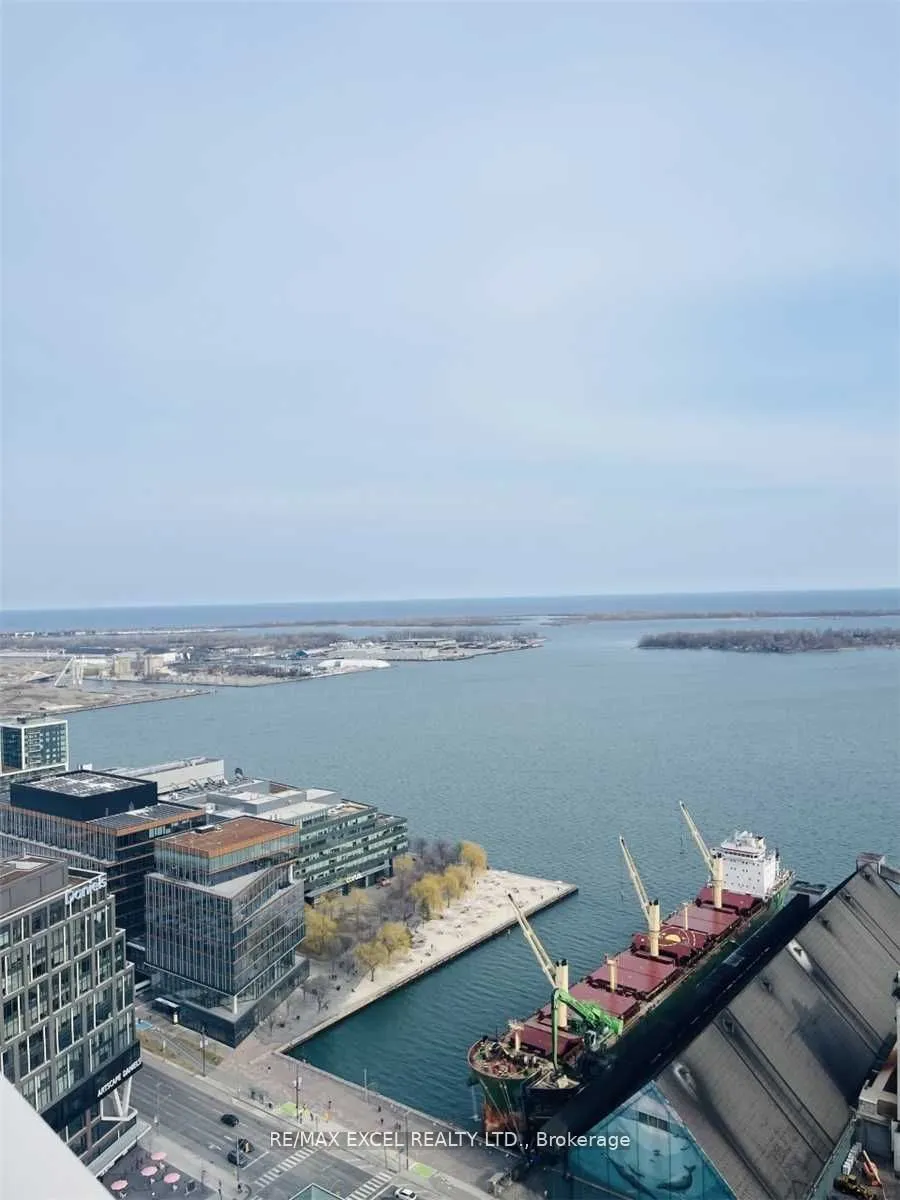 138 Downes Street, #4210