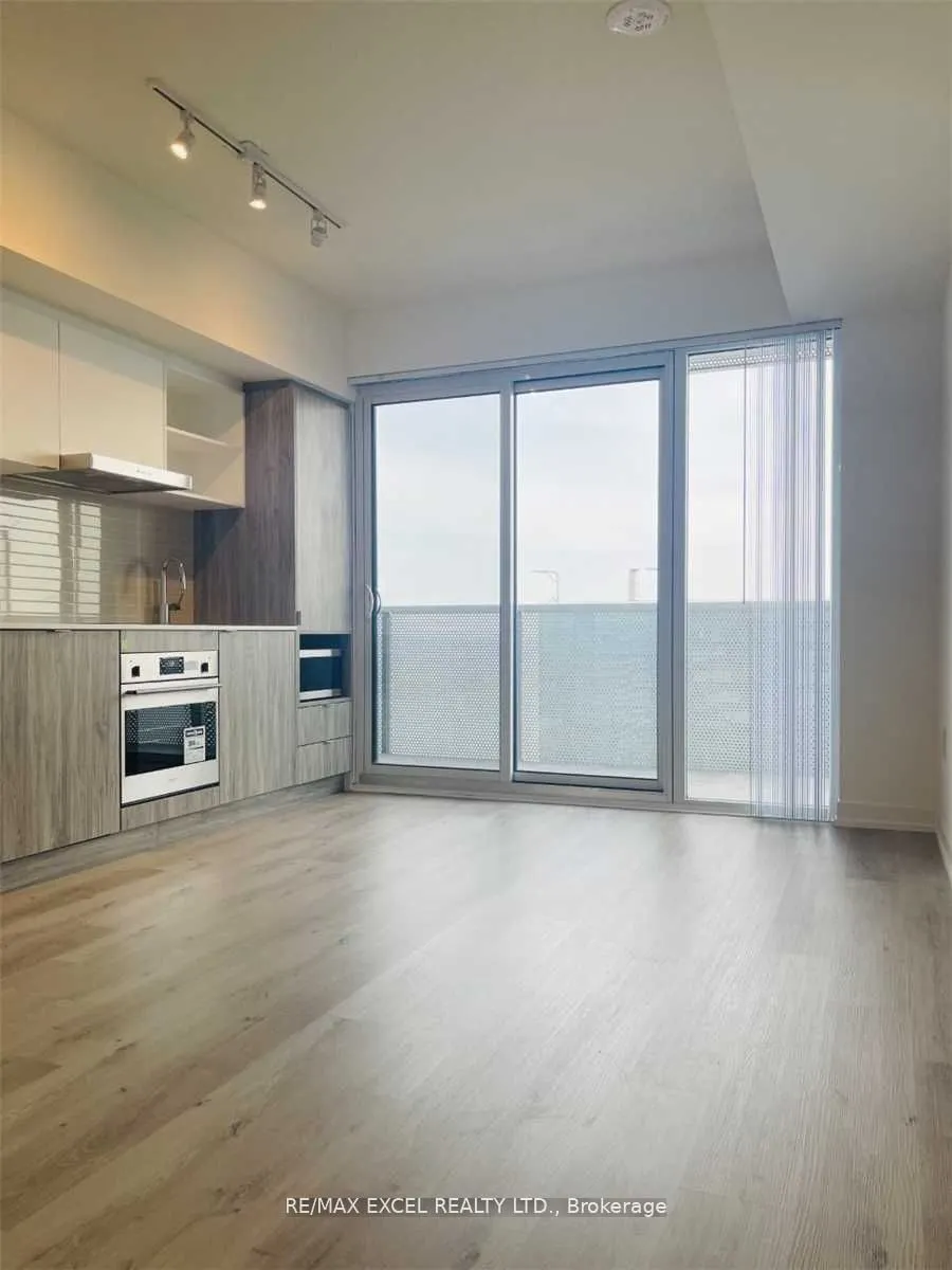 138 Downes Street, #4210