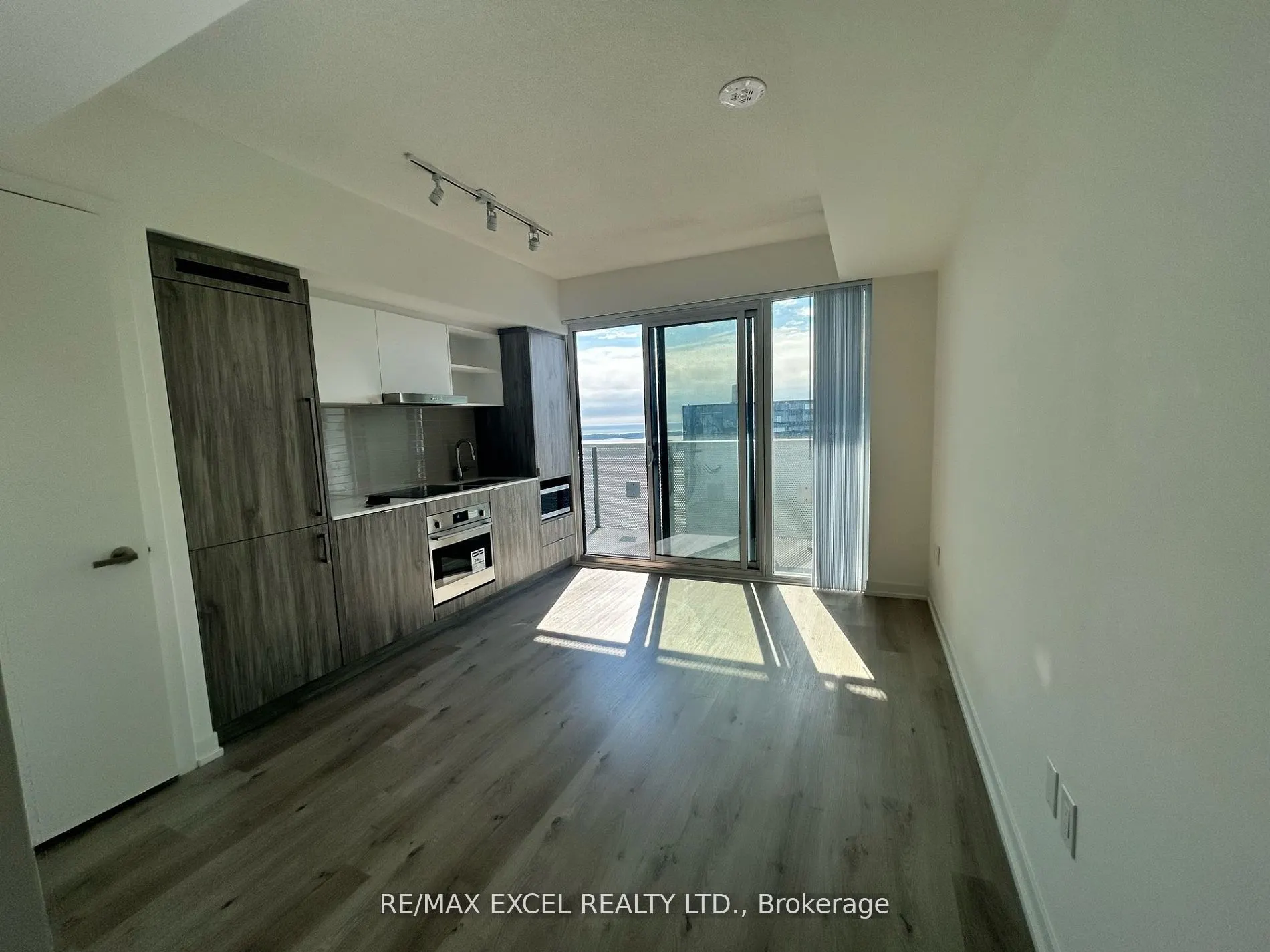 138 Downes Street, #4210