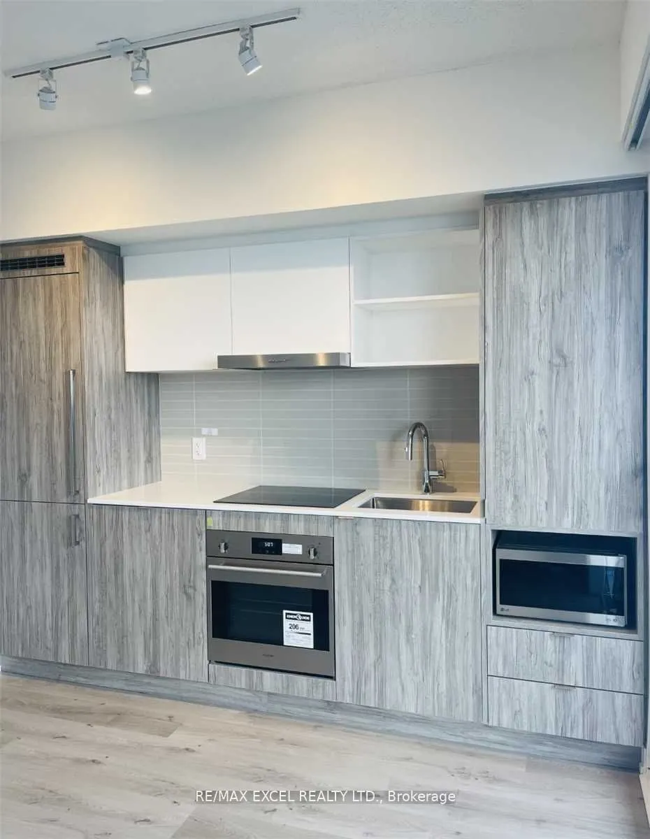 138 Downes Street, #4210