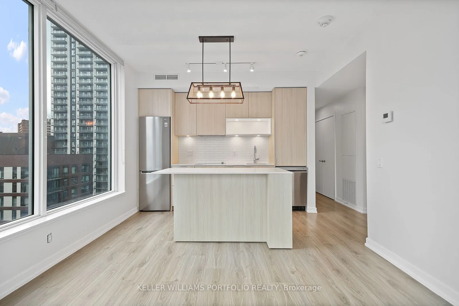 20 Tubman Avenue, #1303