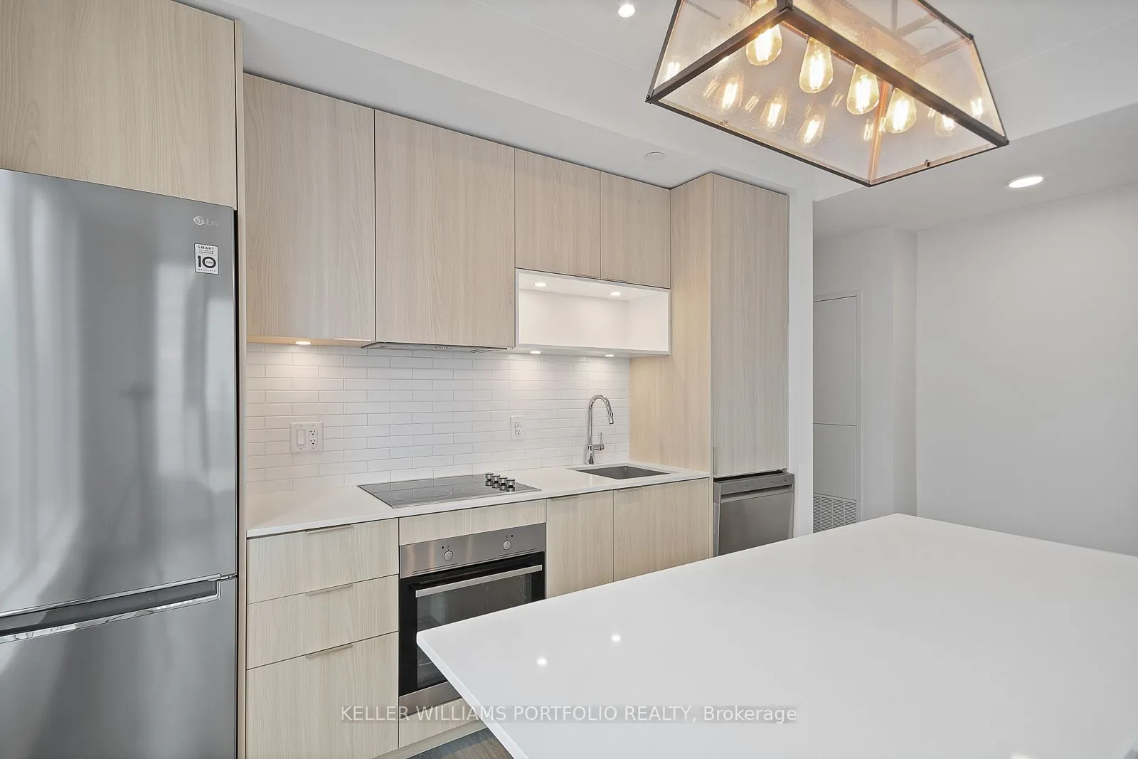 20 Tubman Avenue, #1303