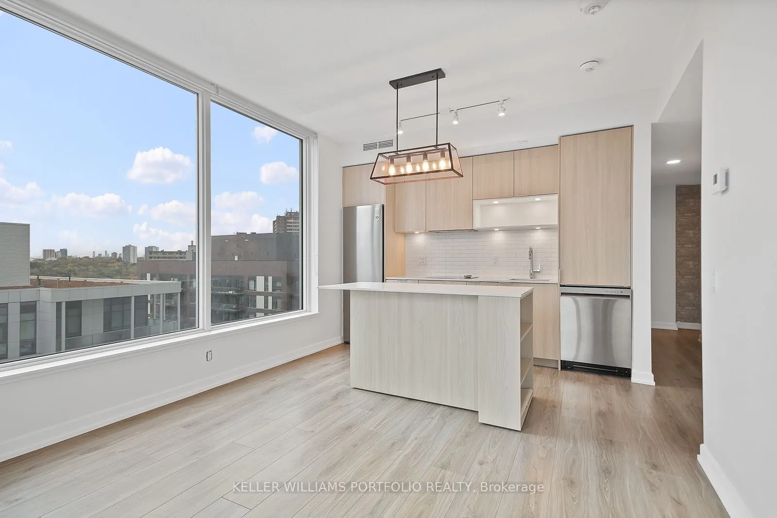 20 Tubman Avenue, #1303