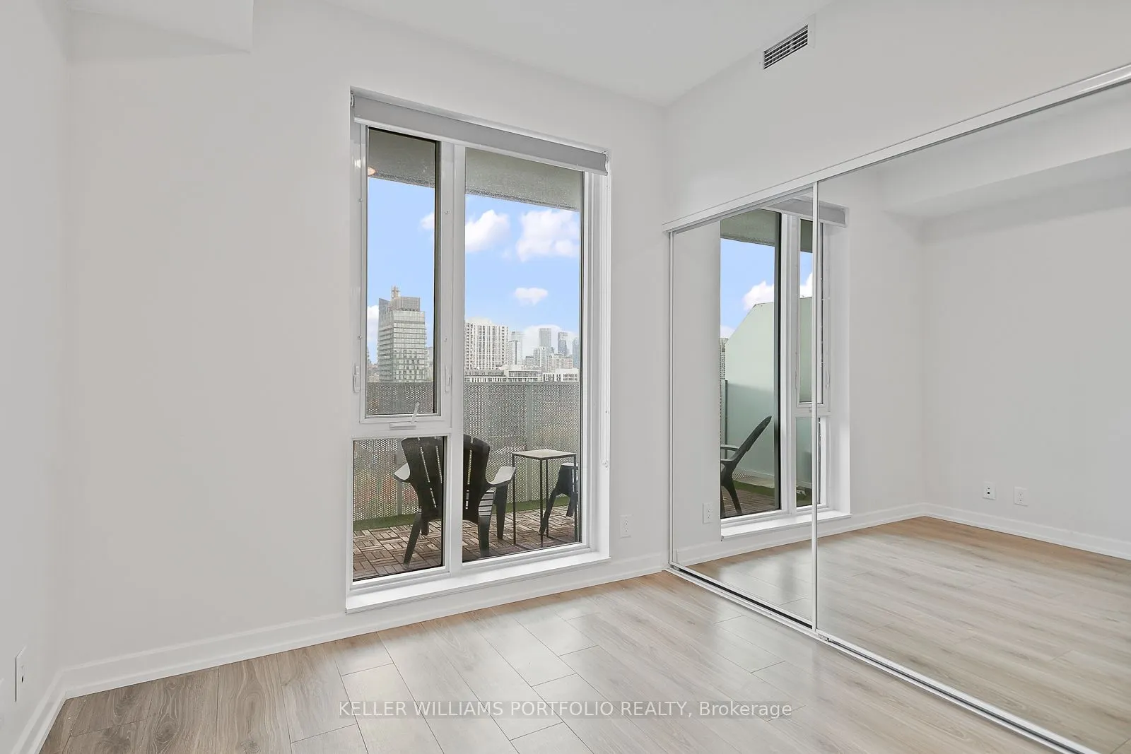 20 Tubman Avenue, #1303