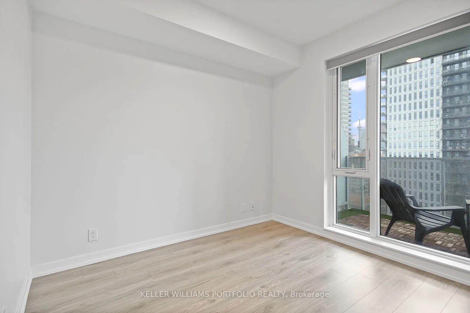 20 Tubman Avenue, #1303