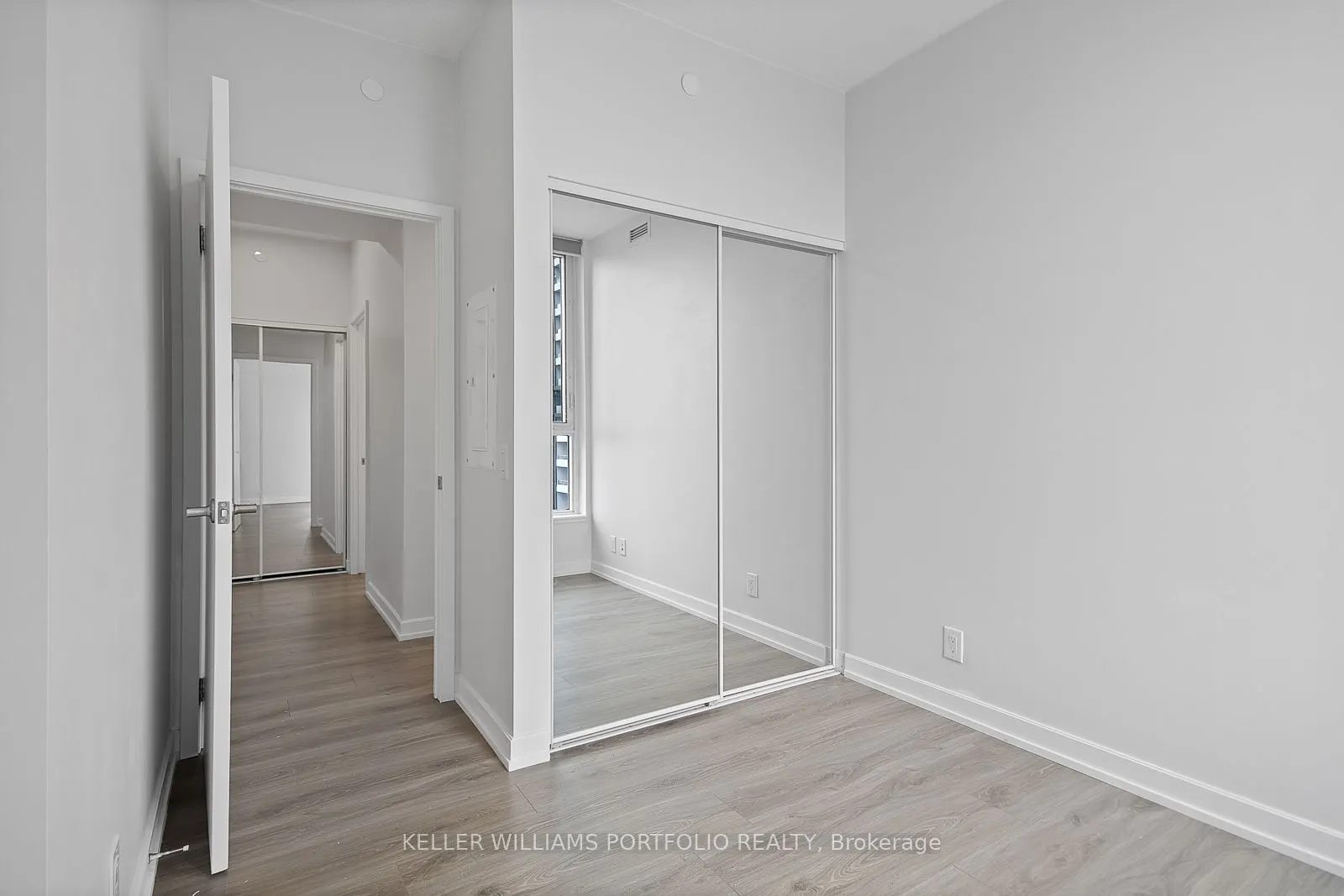 20 Tubman Avenue, #1303