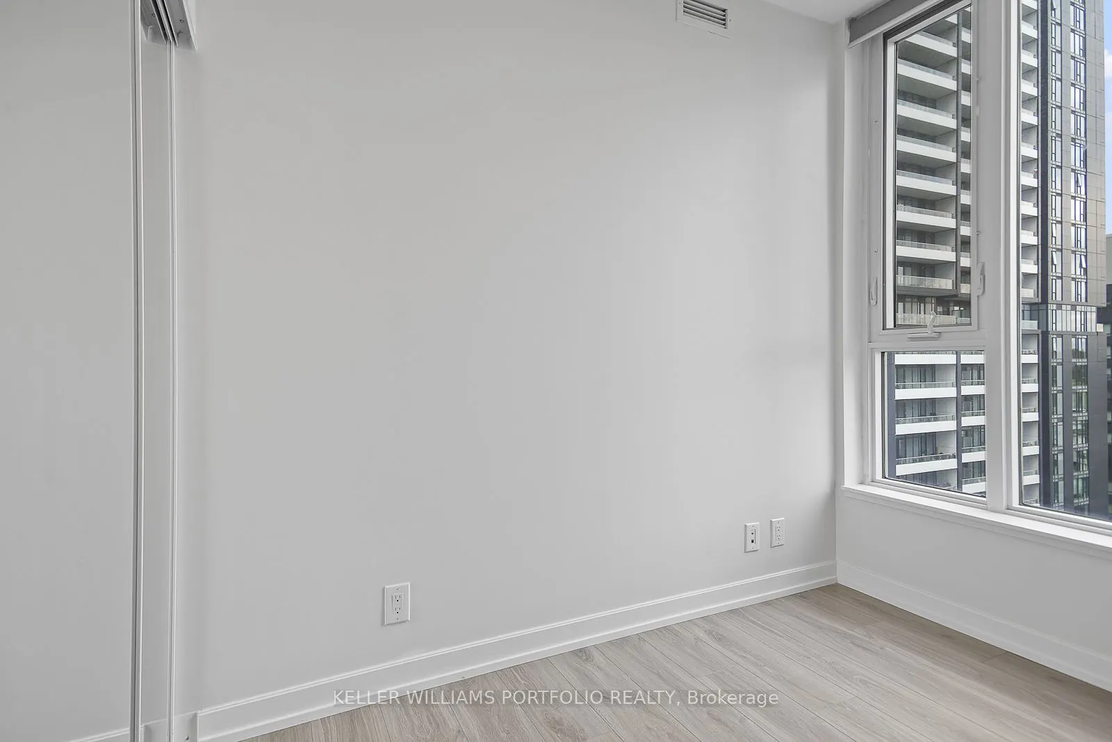 20 Tubman Avenue, #1303