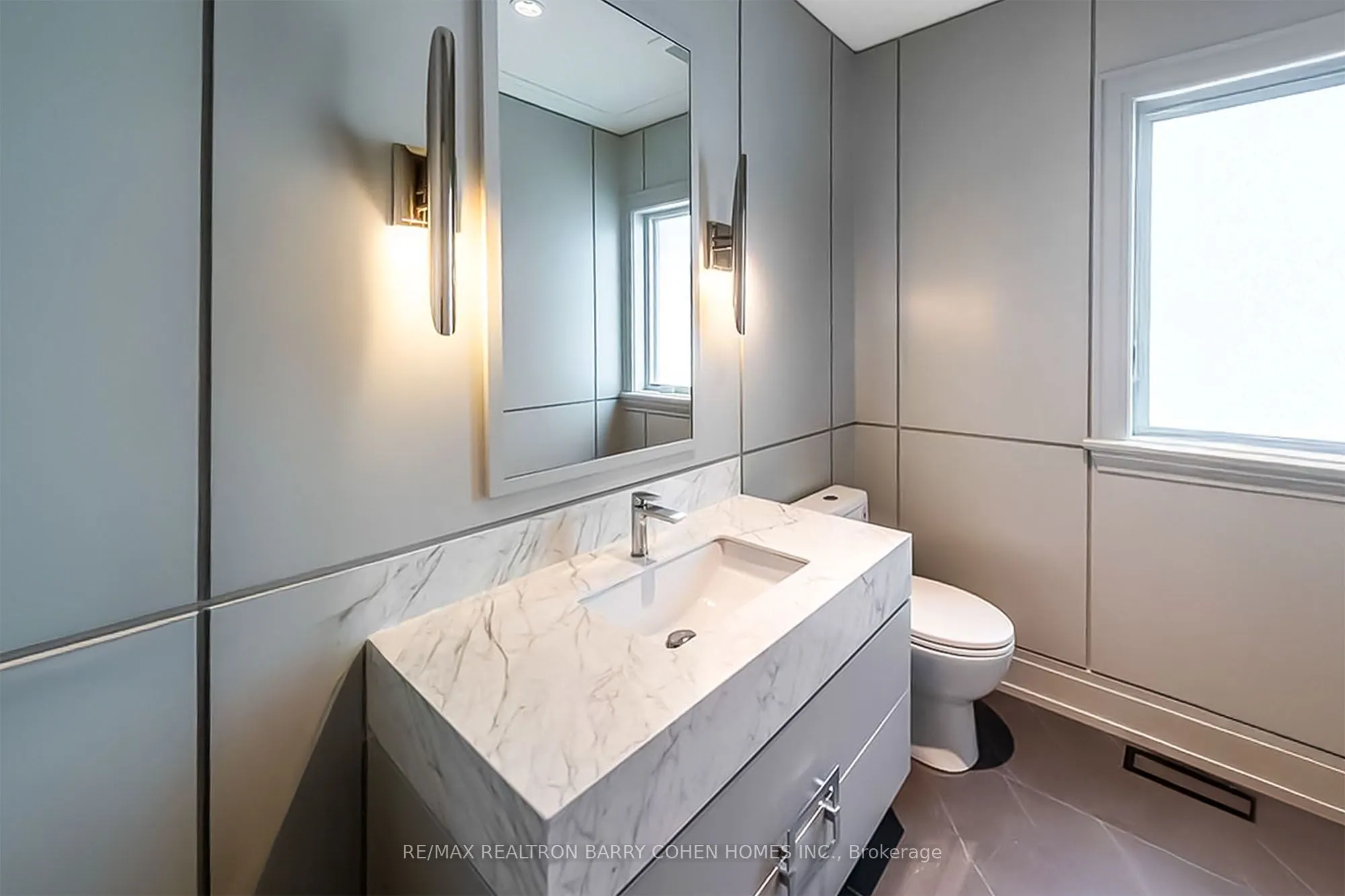 91 Lawrence Crescent