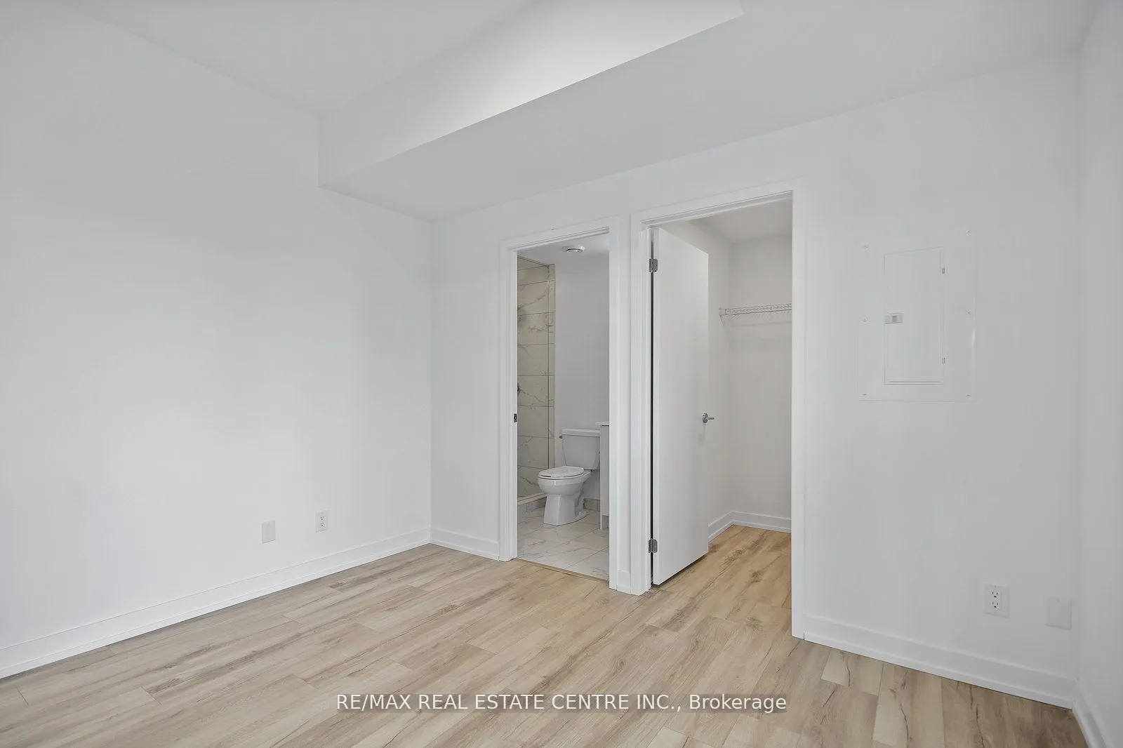 181 Sheppard Avenue E, #424