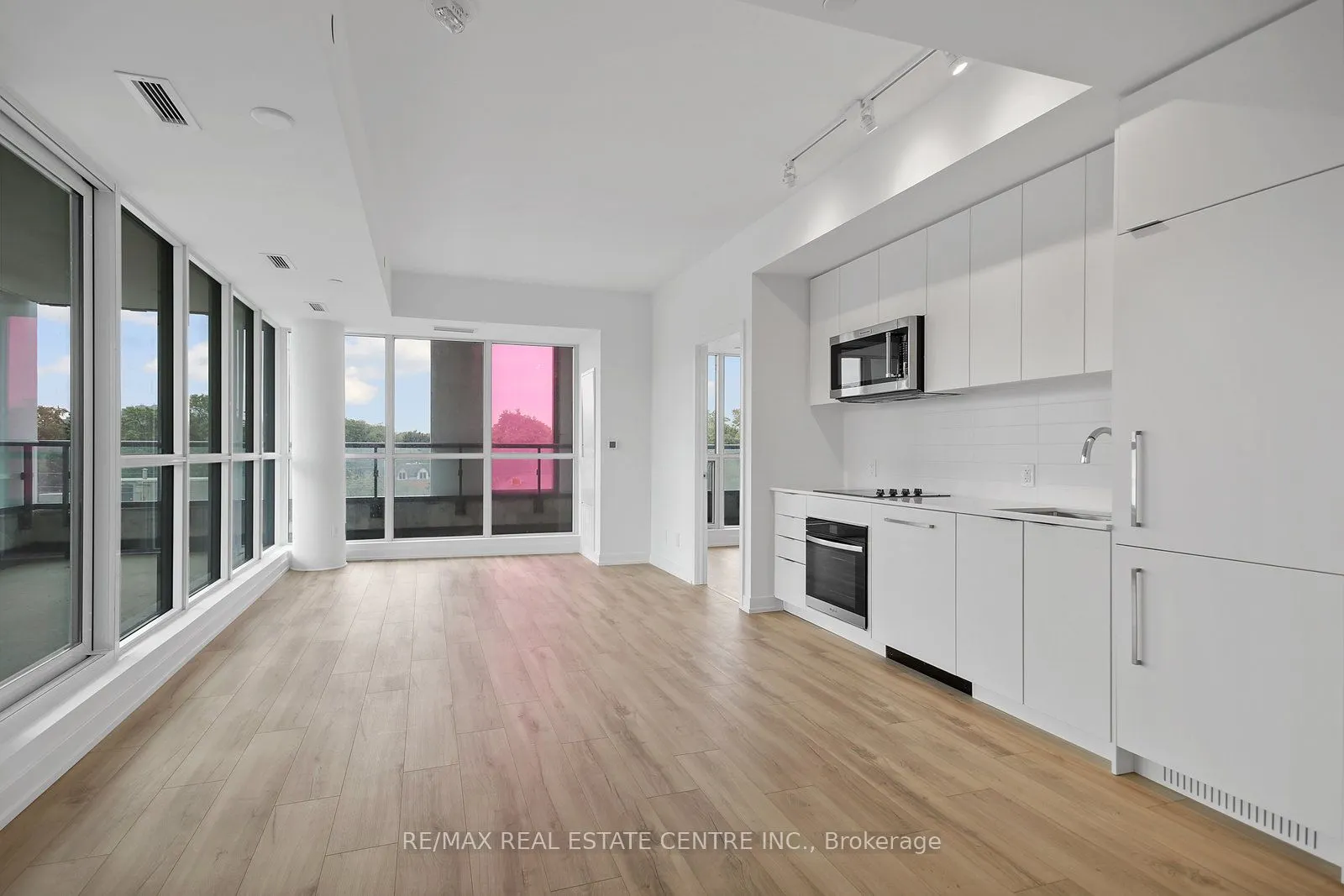 181 Sheppard Avenue E, #424