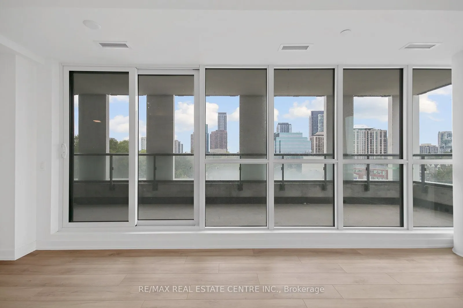 181 Sheppard Avenue E, #424