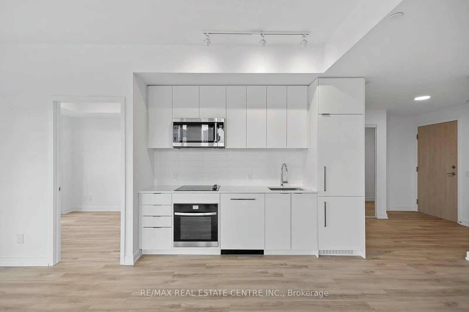 181 Sheppard Avenue E, #424