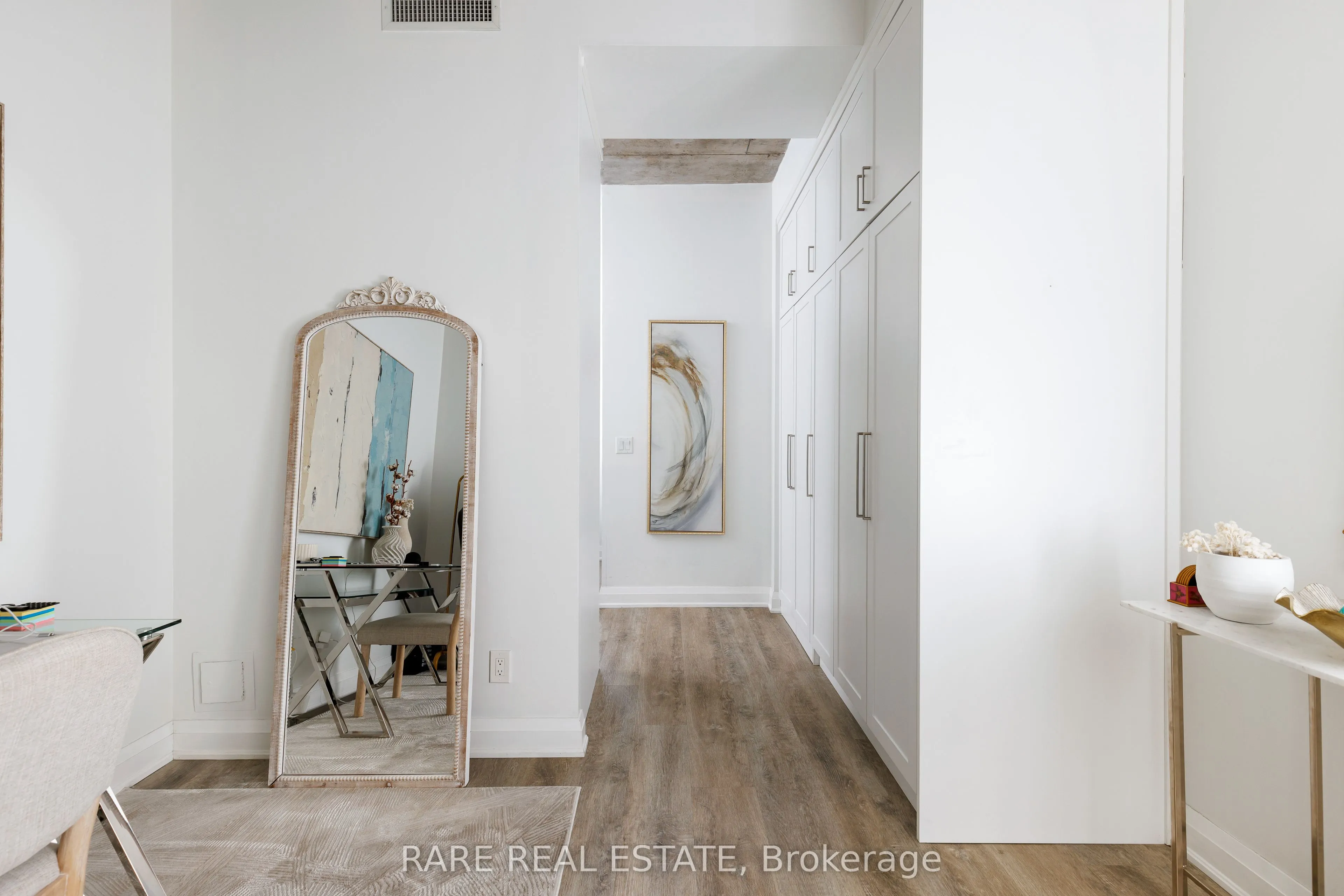 23 Brant Street, #609