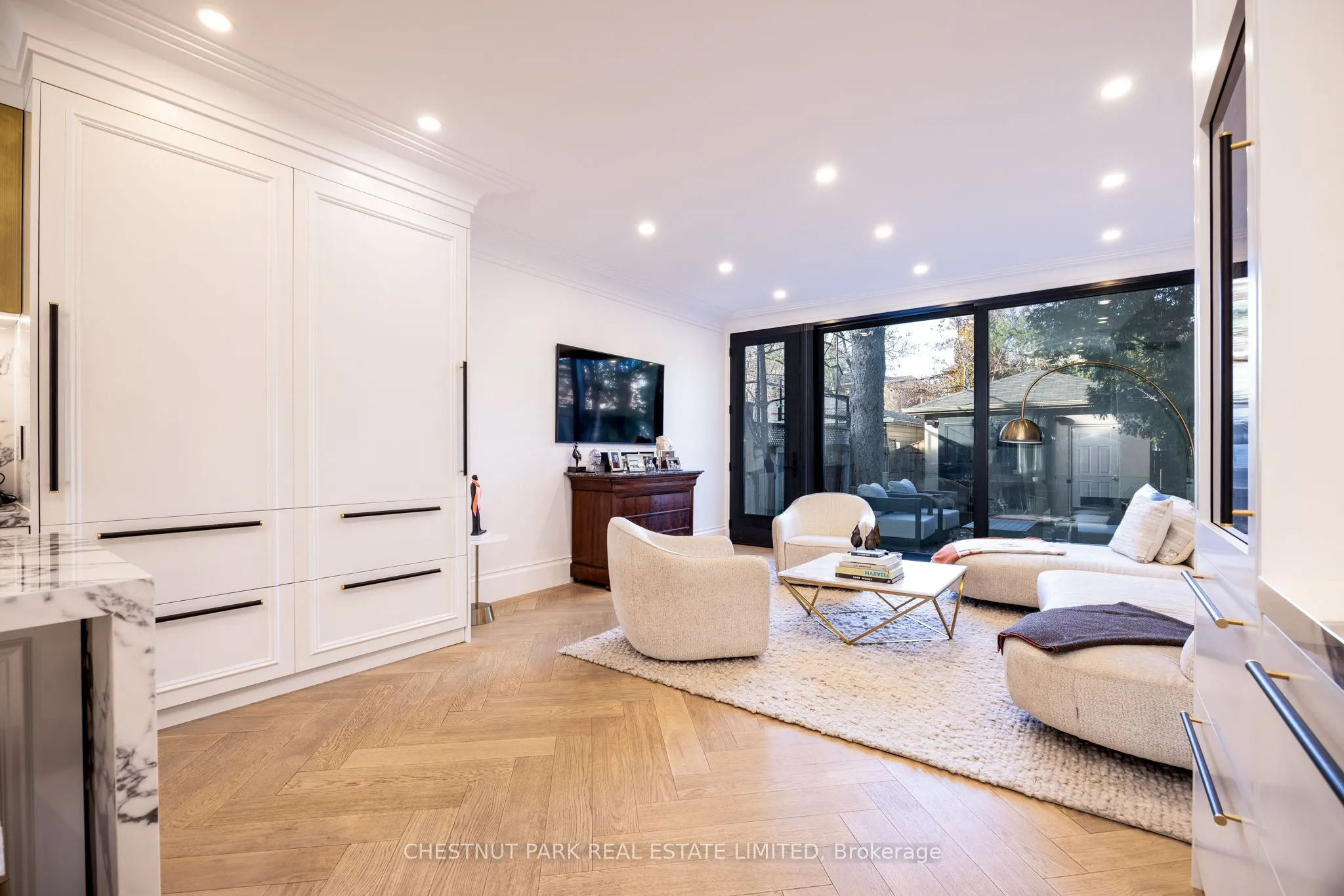 414 Bedford Park Avenue