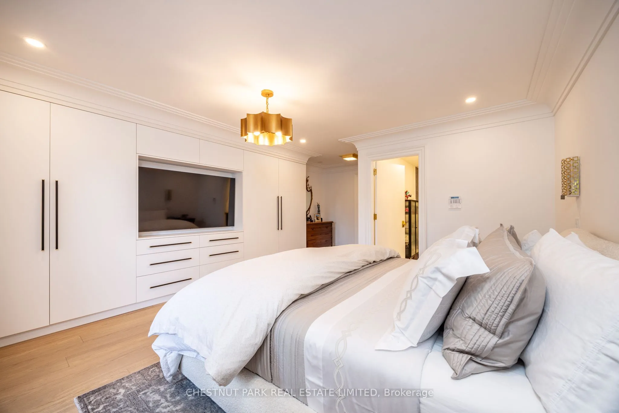 414 Bedford Park Avenue