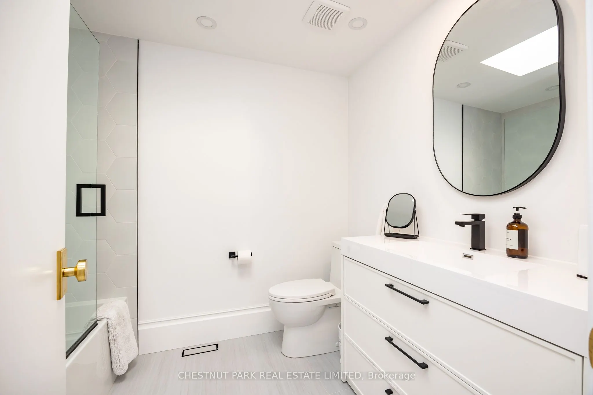 414 Bedford Park Avenue