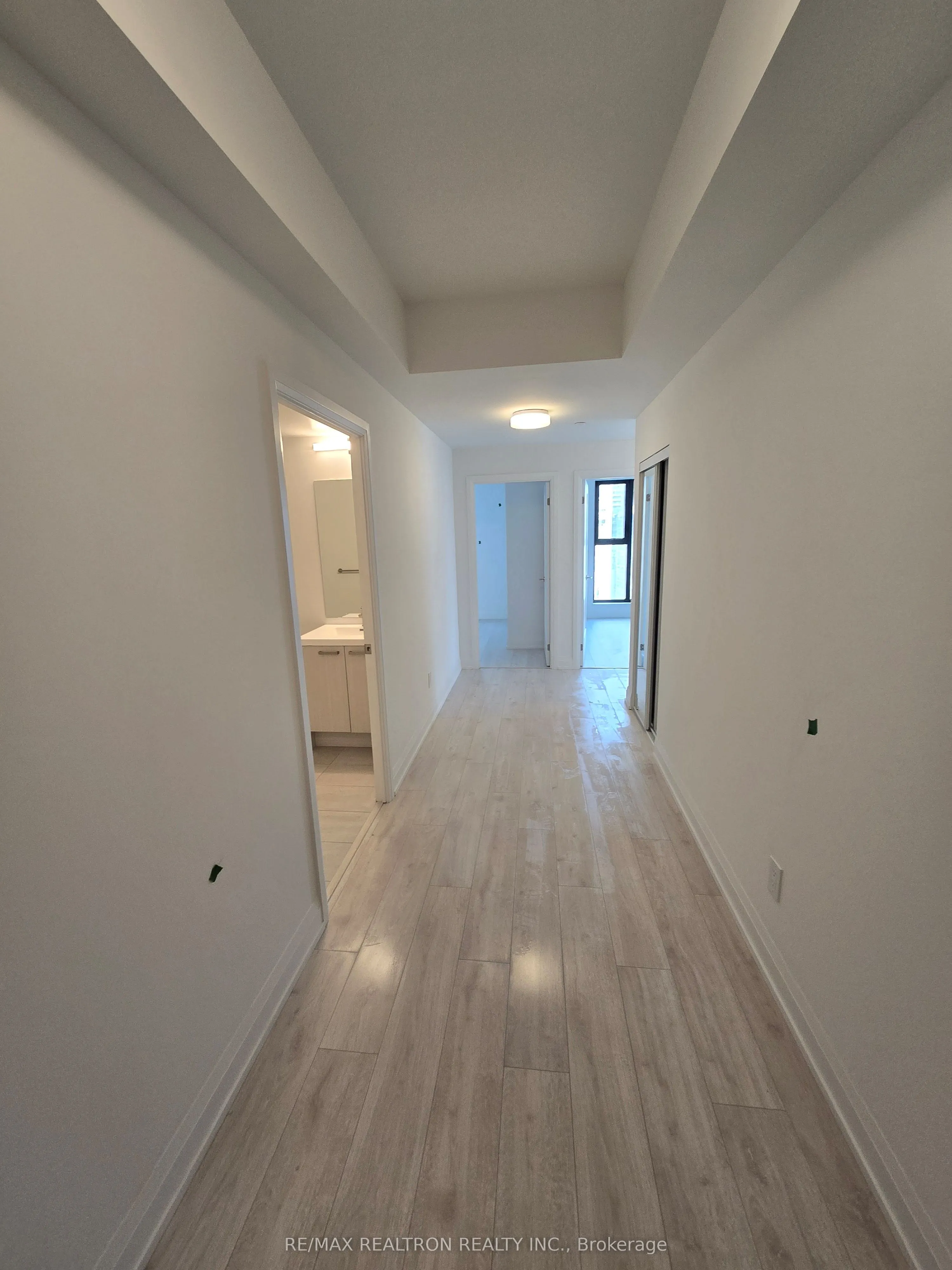 20 Soudan Avenue, #1201