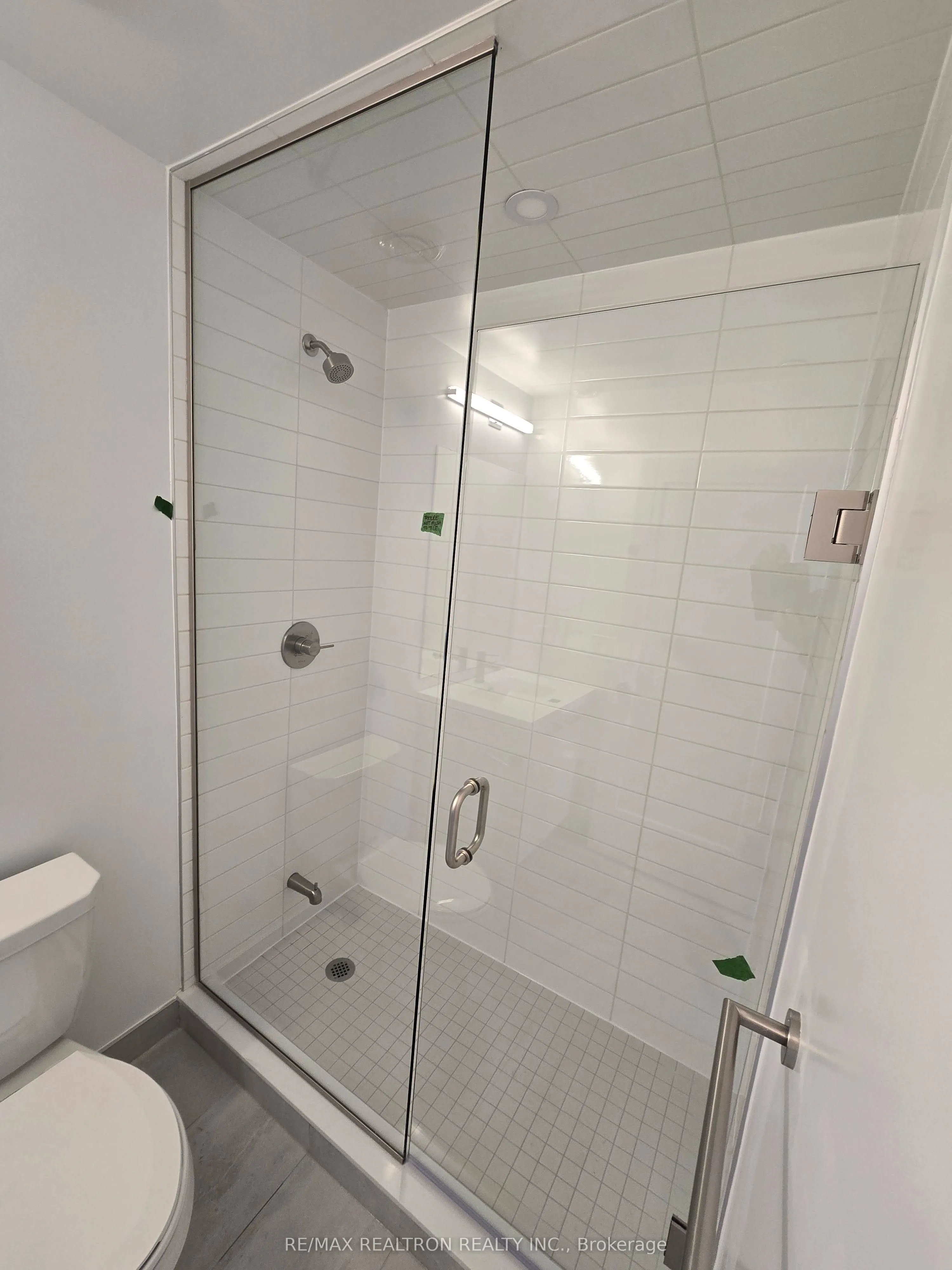 20 Soudan Avenue, #1201