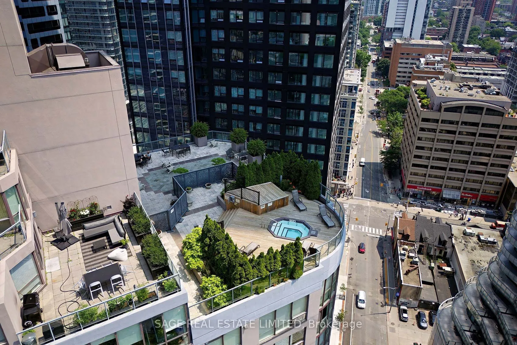 24 Wellesley Street W, #912