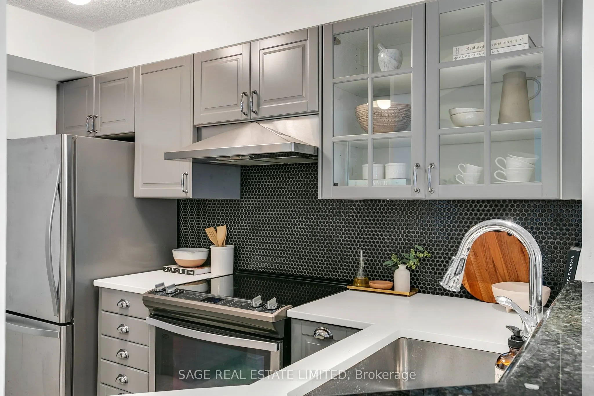 24 Wellesley Street W, #912