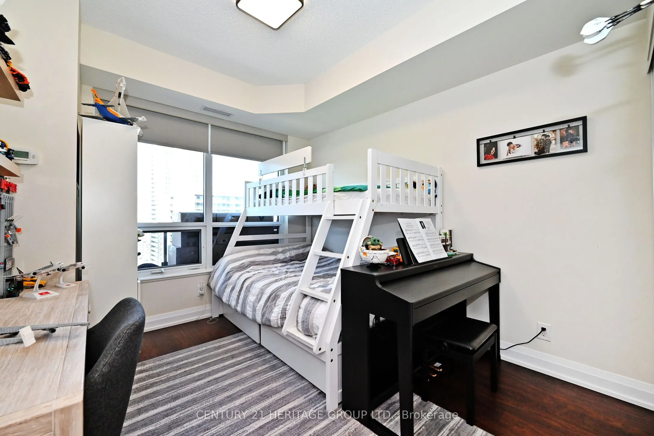 5 Sheppard Avenue E, #1922