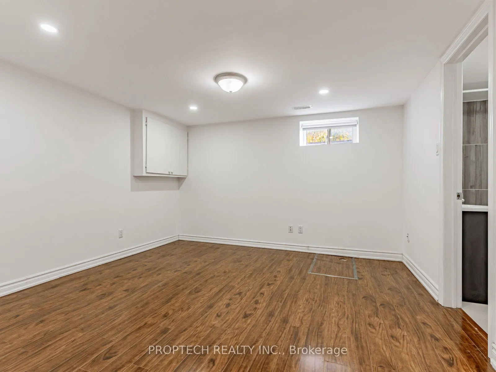 16 Shaunavon Heights Crescent