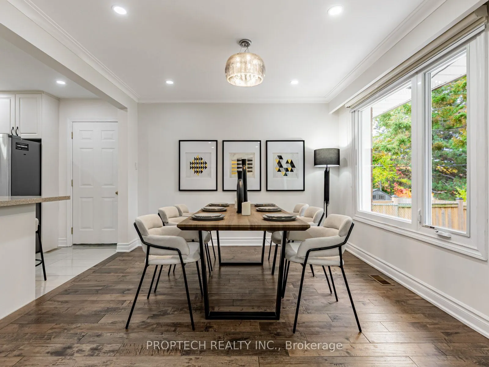 16 Shaunavon Heights Crescent