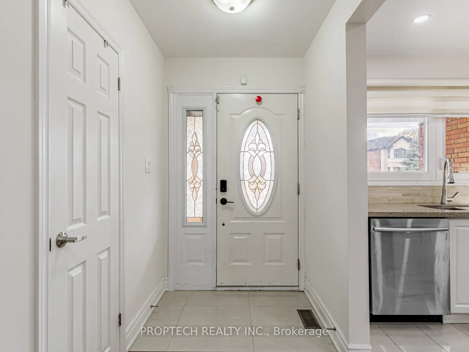 16 Shaunavon Heights Crescent