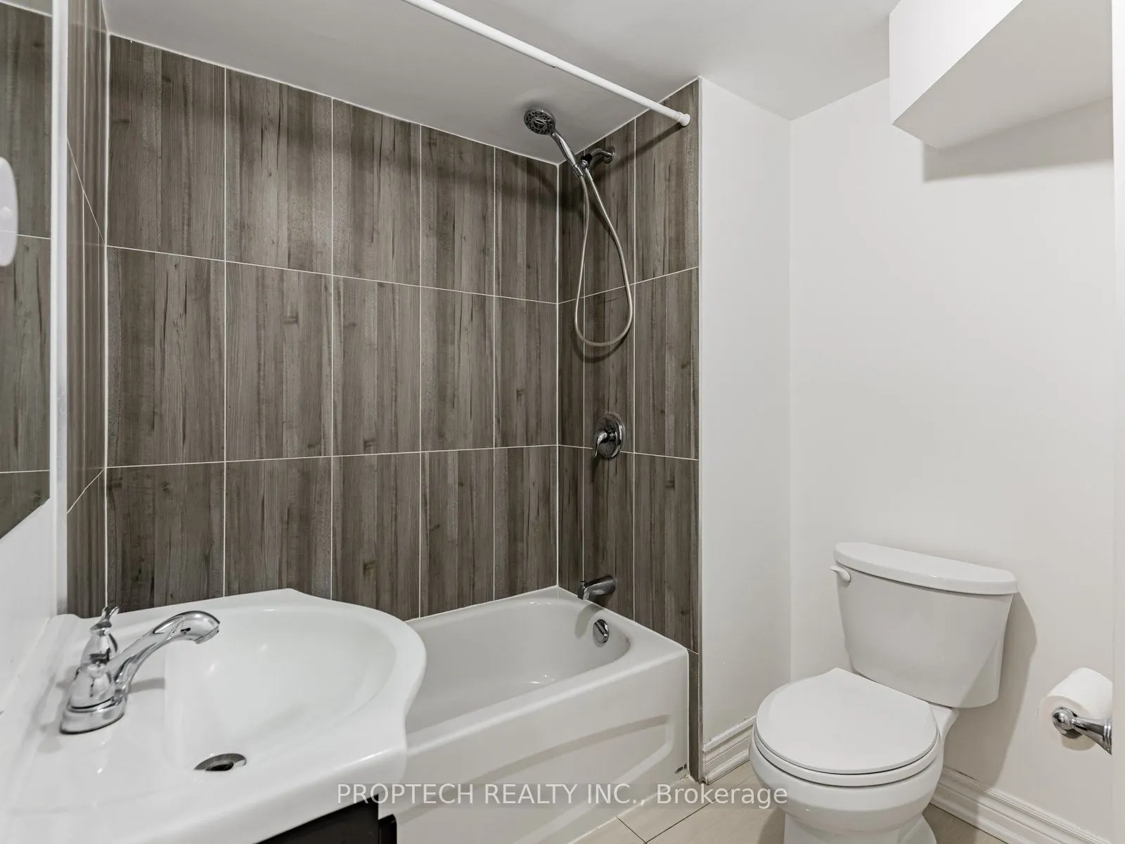 16 Shaunavon Heights Crescent