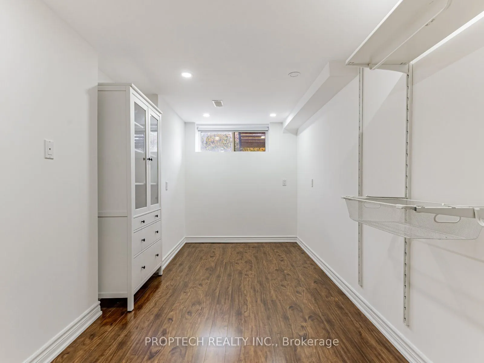 16 Shaunavon Heights Crescent