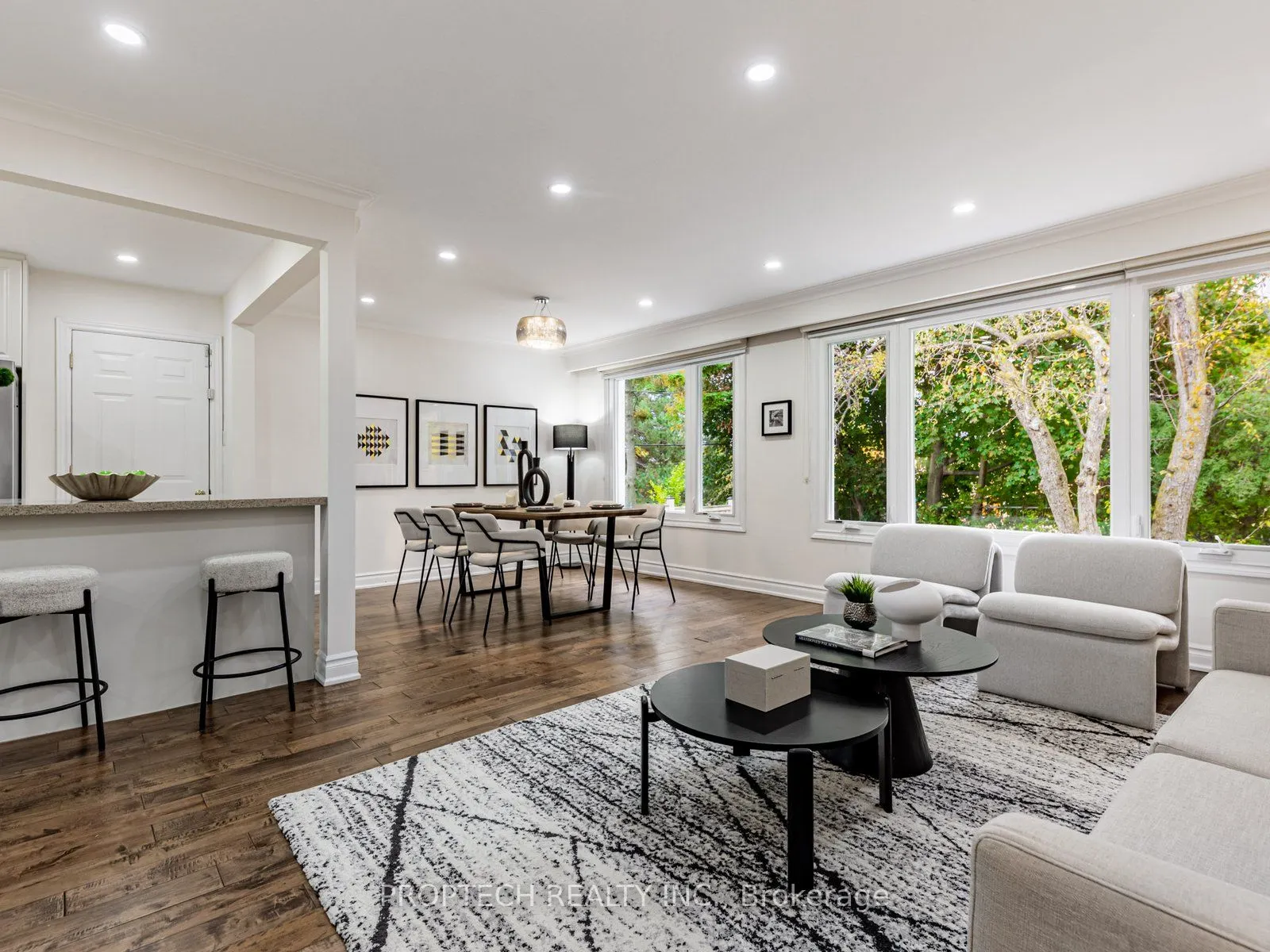 16 Shaunavon Heights Crescent