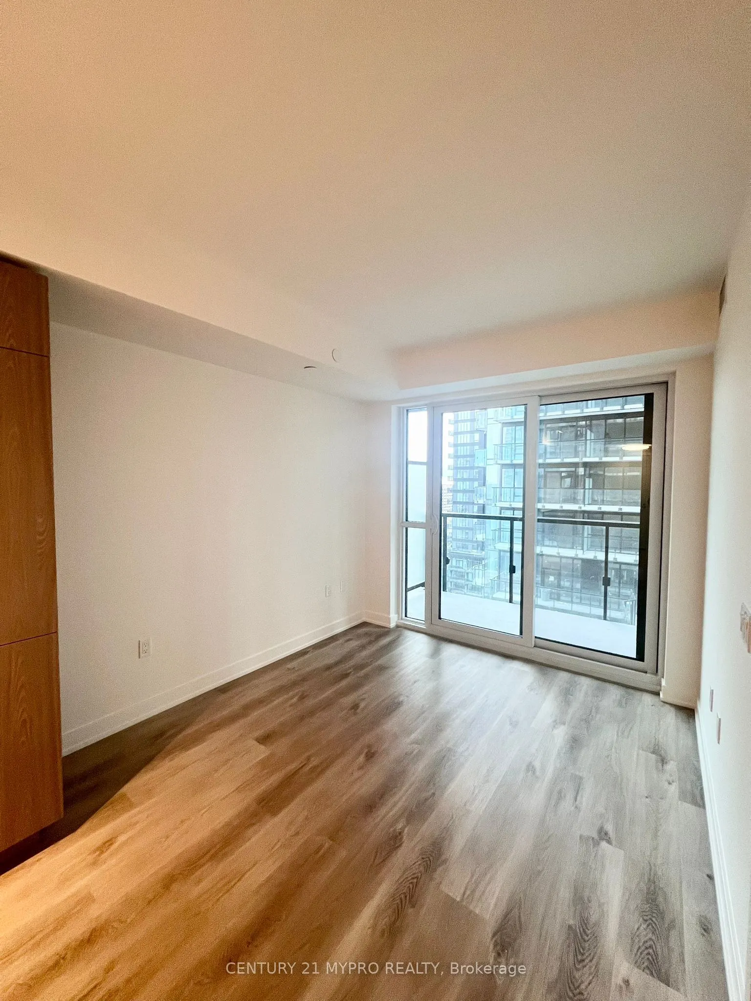 120 Broadway Avenue, #1107