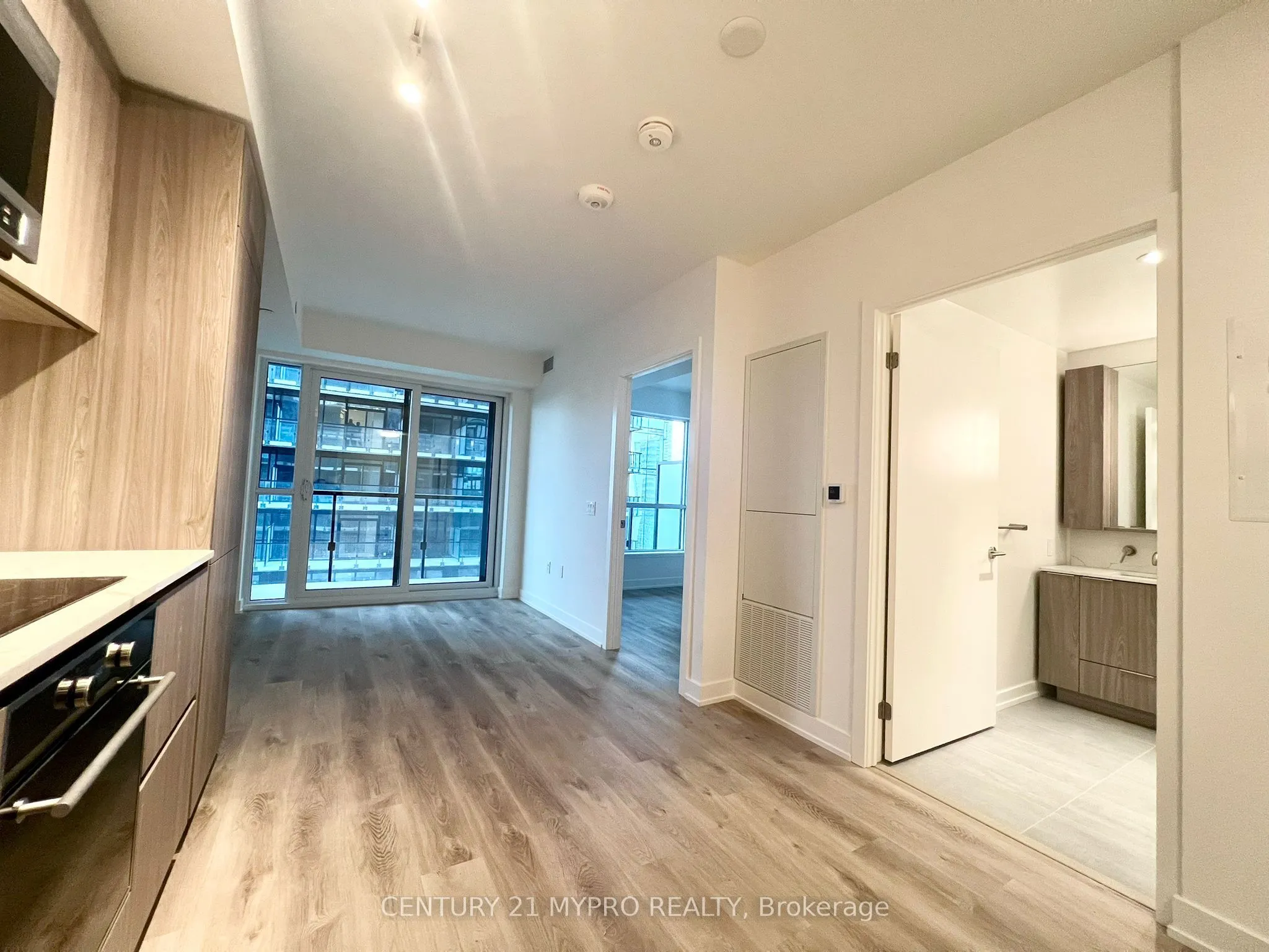 120 Broadway Avenue, #1107