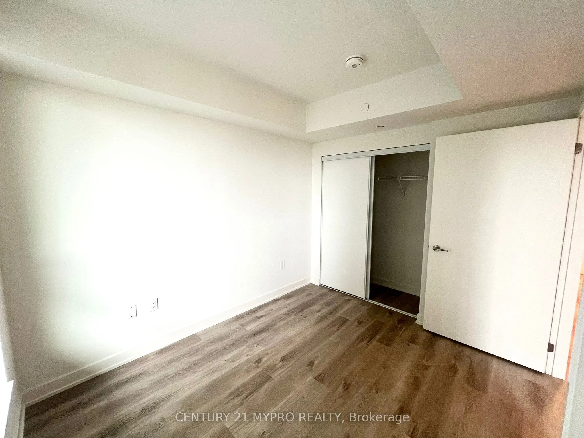 120 Broadway Avenue, #1107