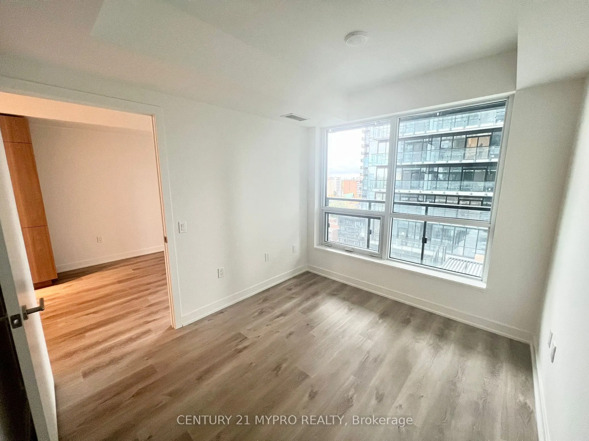 120 Broadway Avenue, #1107