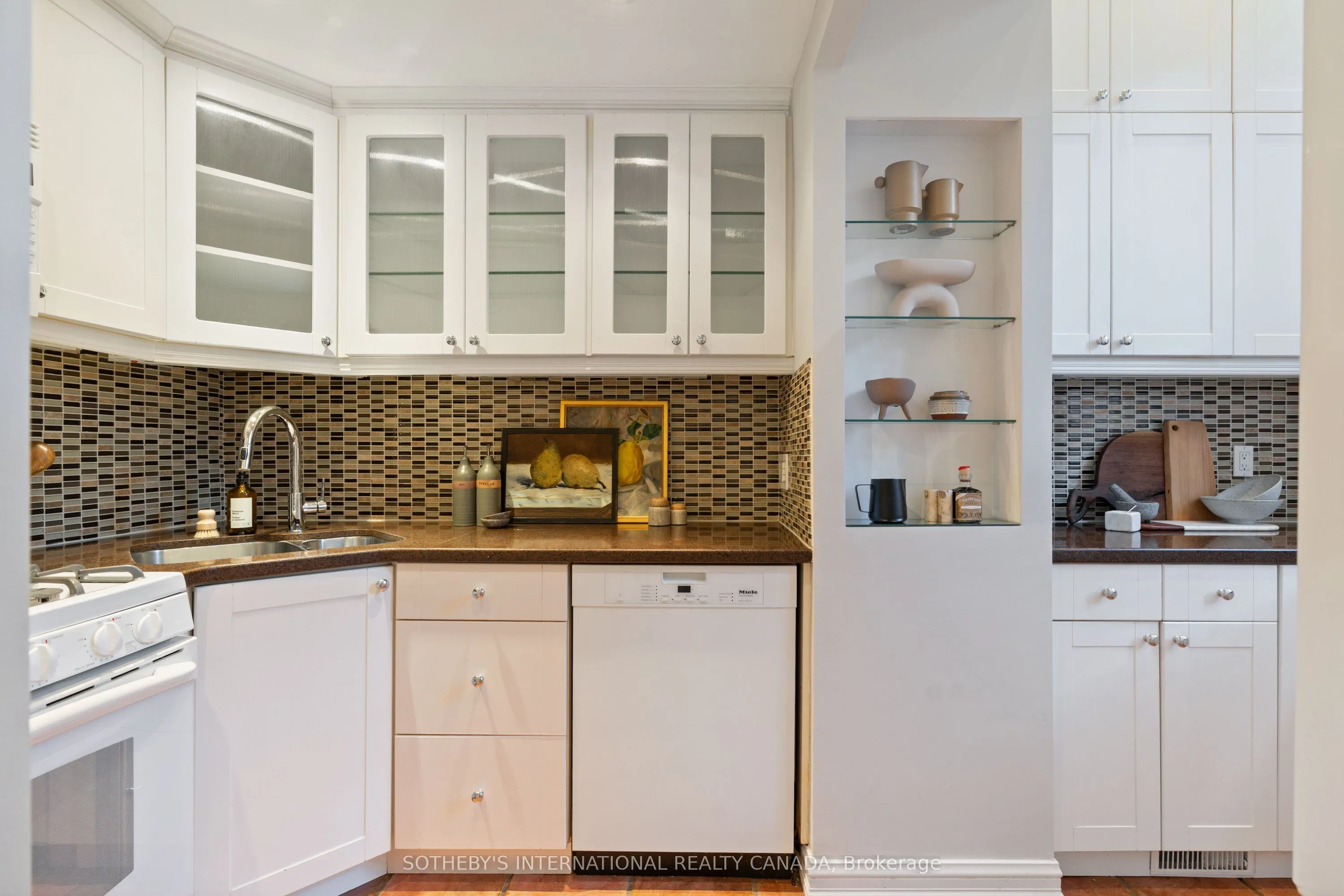 280 Sherbourne Street, #12