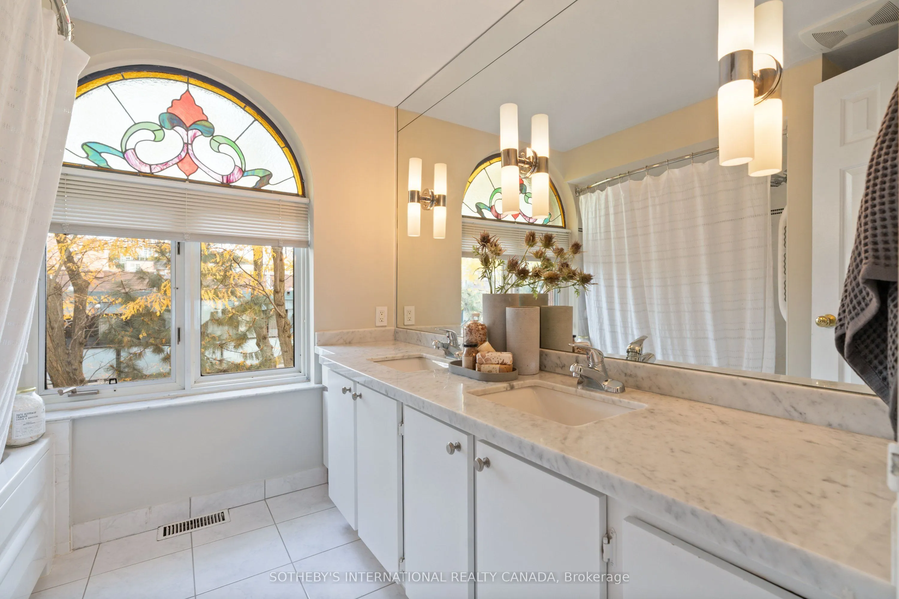 280 Sherbourne Street, #12