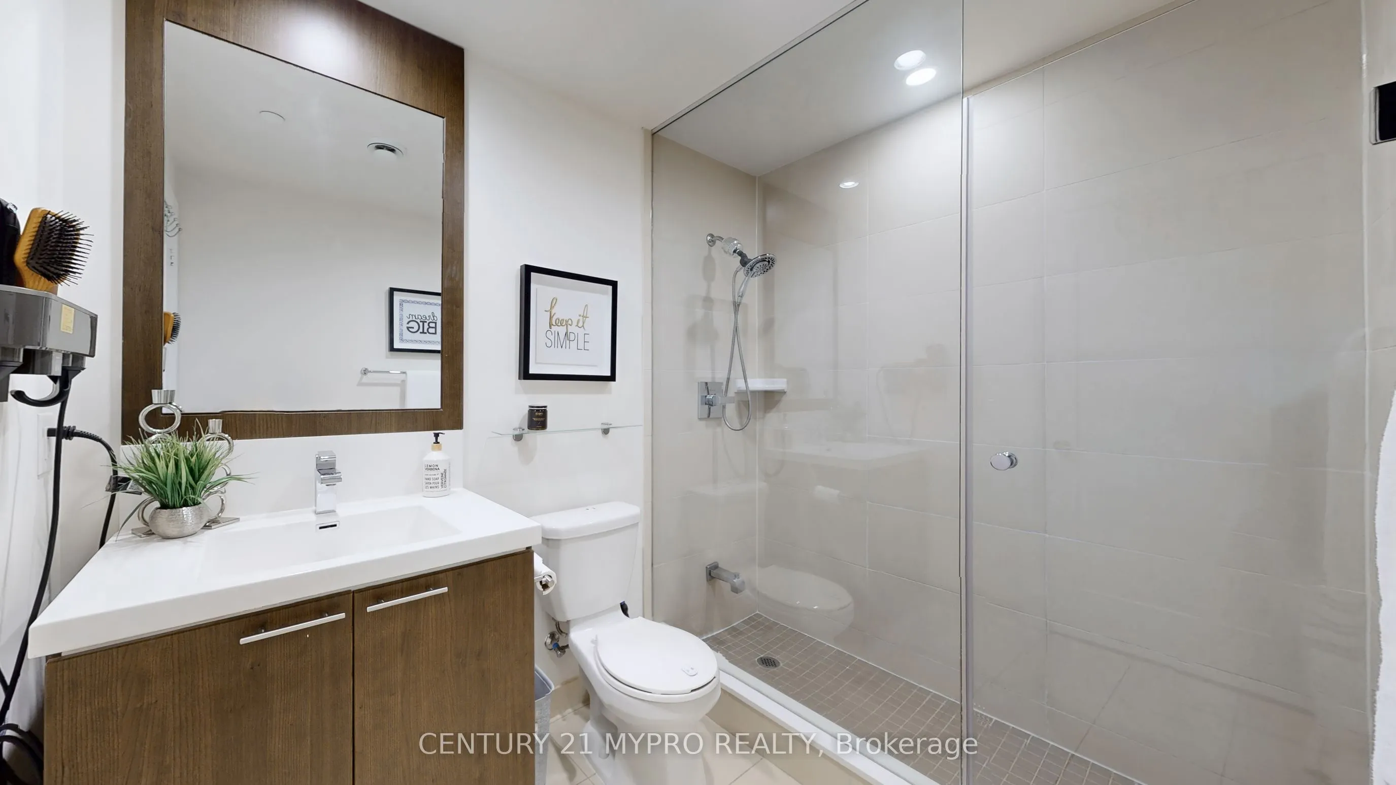 120 Harrison Garden Boulevard, #633