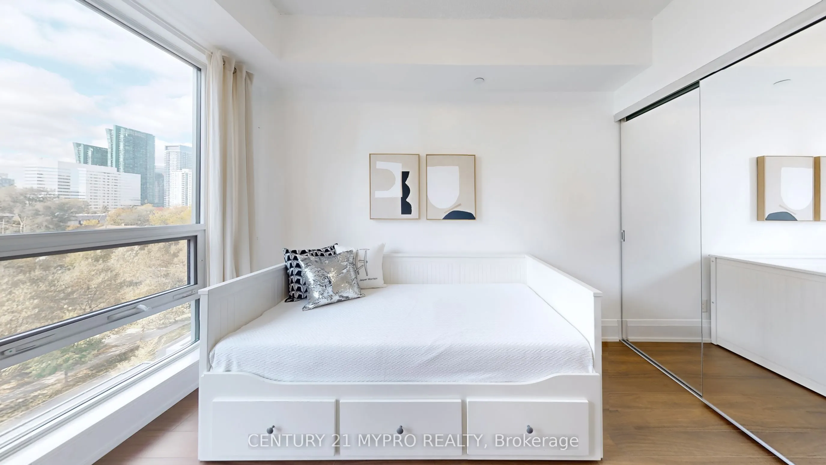 120 Harrison Garden Boulevard, #633