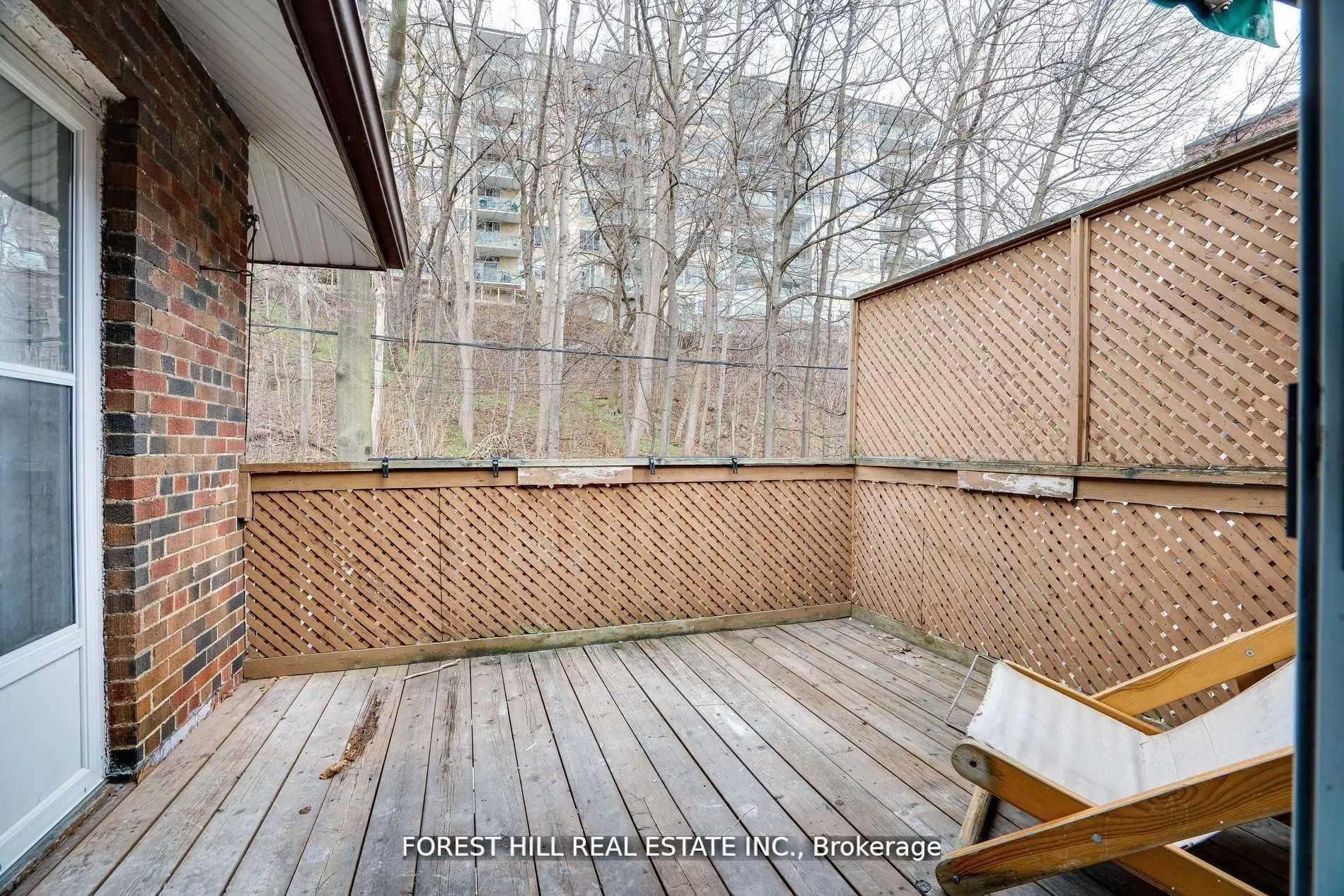 8 Poplar Plains Crescent, #Upper