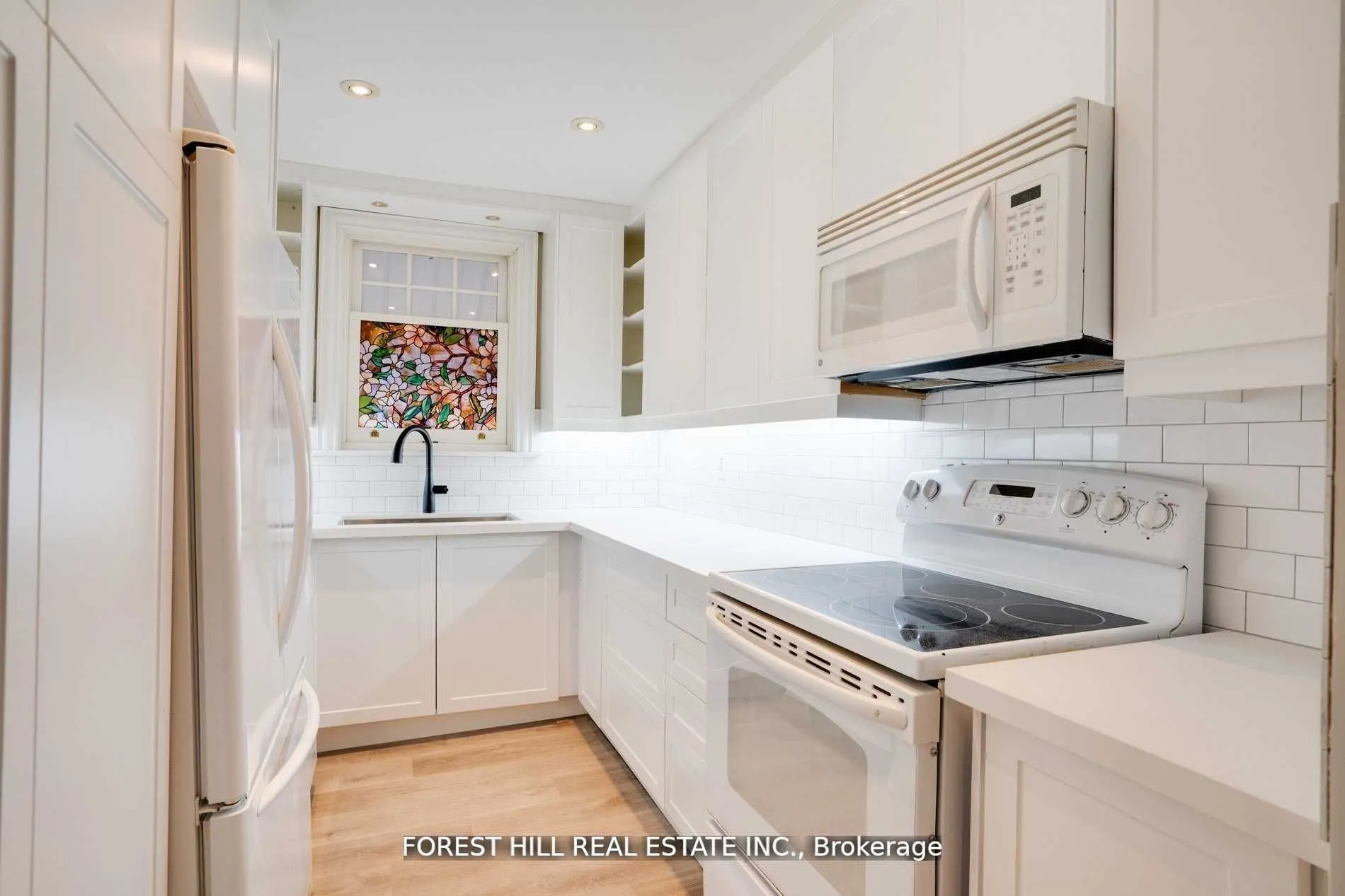 8 Poplar Plains Crescent, #Upper