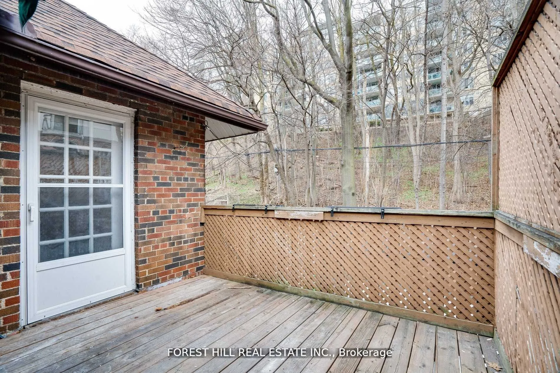 8 Poplar Plains Crescent, #Upper