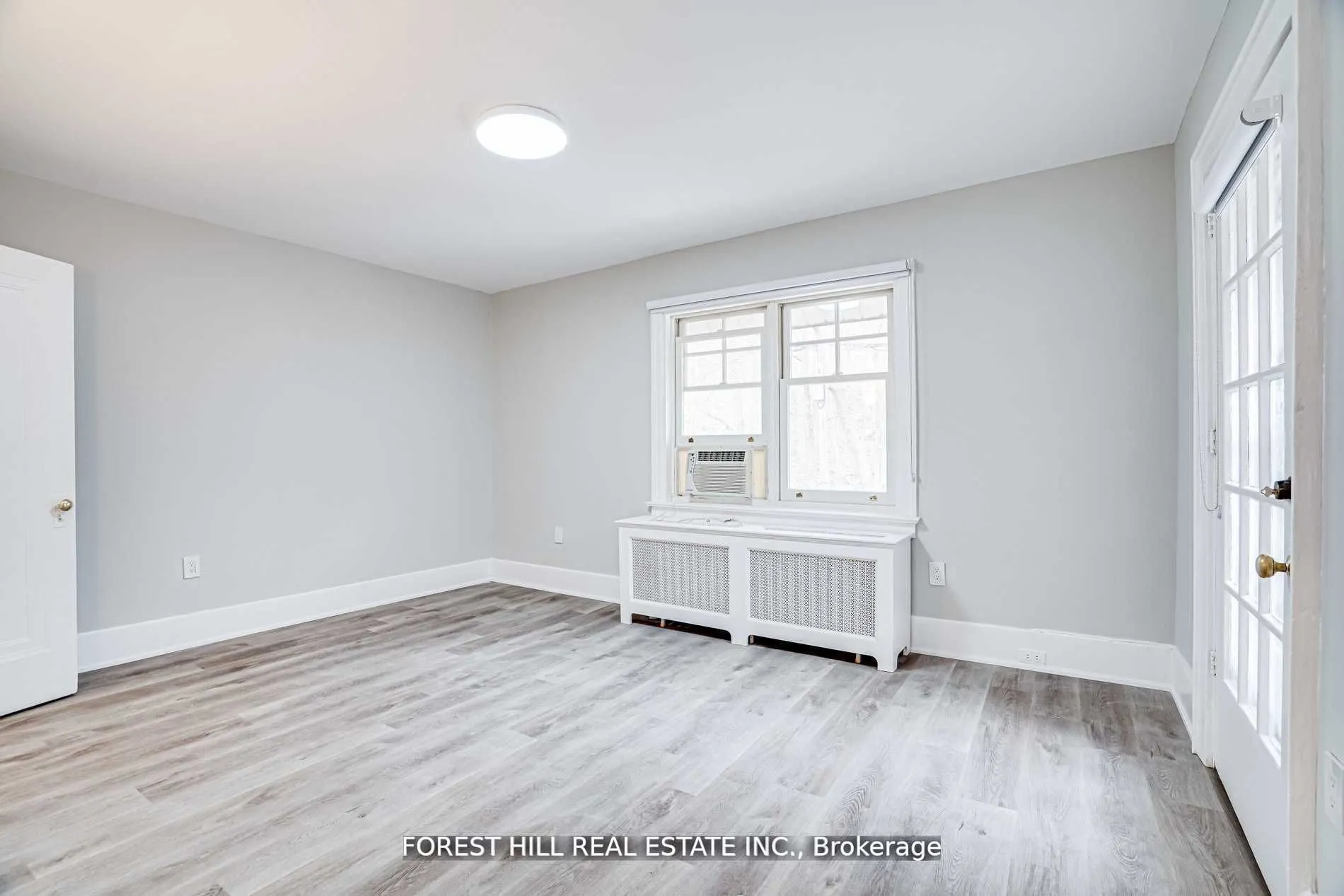 8 Poplar Plains Crescent, #Upper