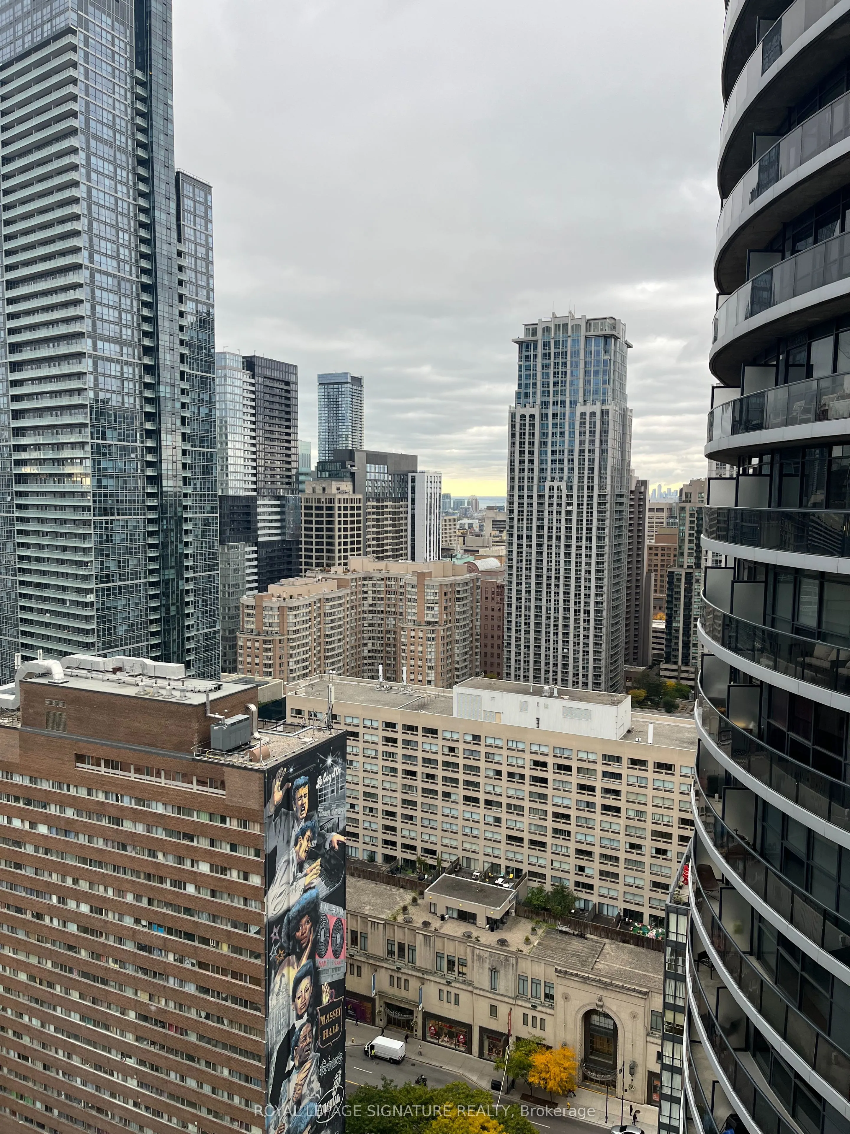 25 Carlton Street, #3005