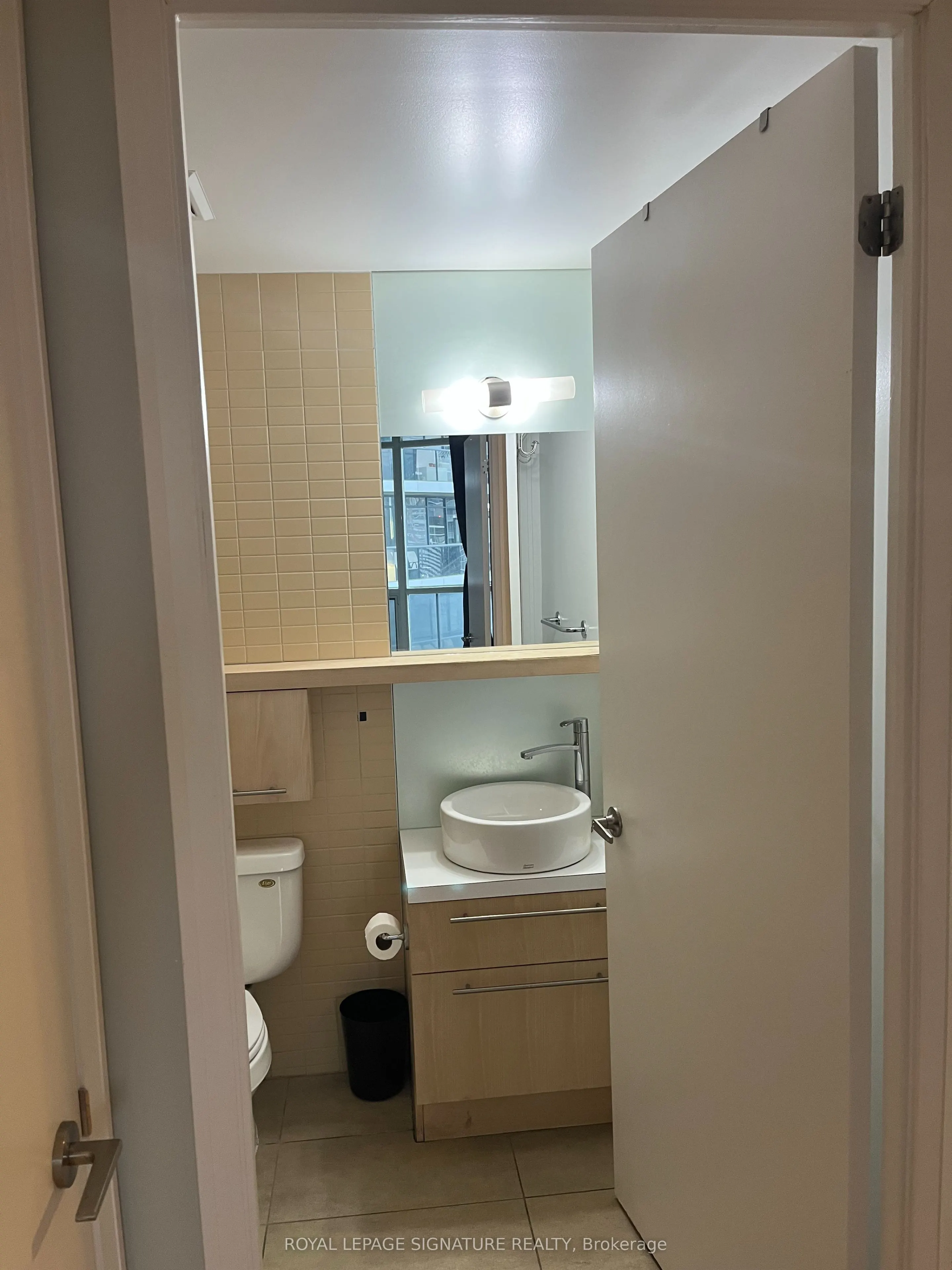 25 Carlton Street, #3005