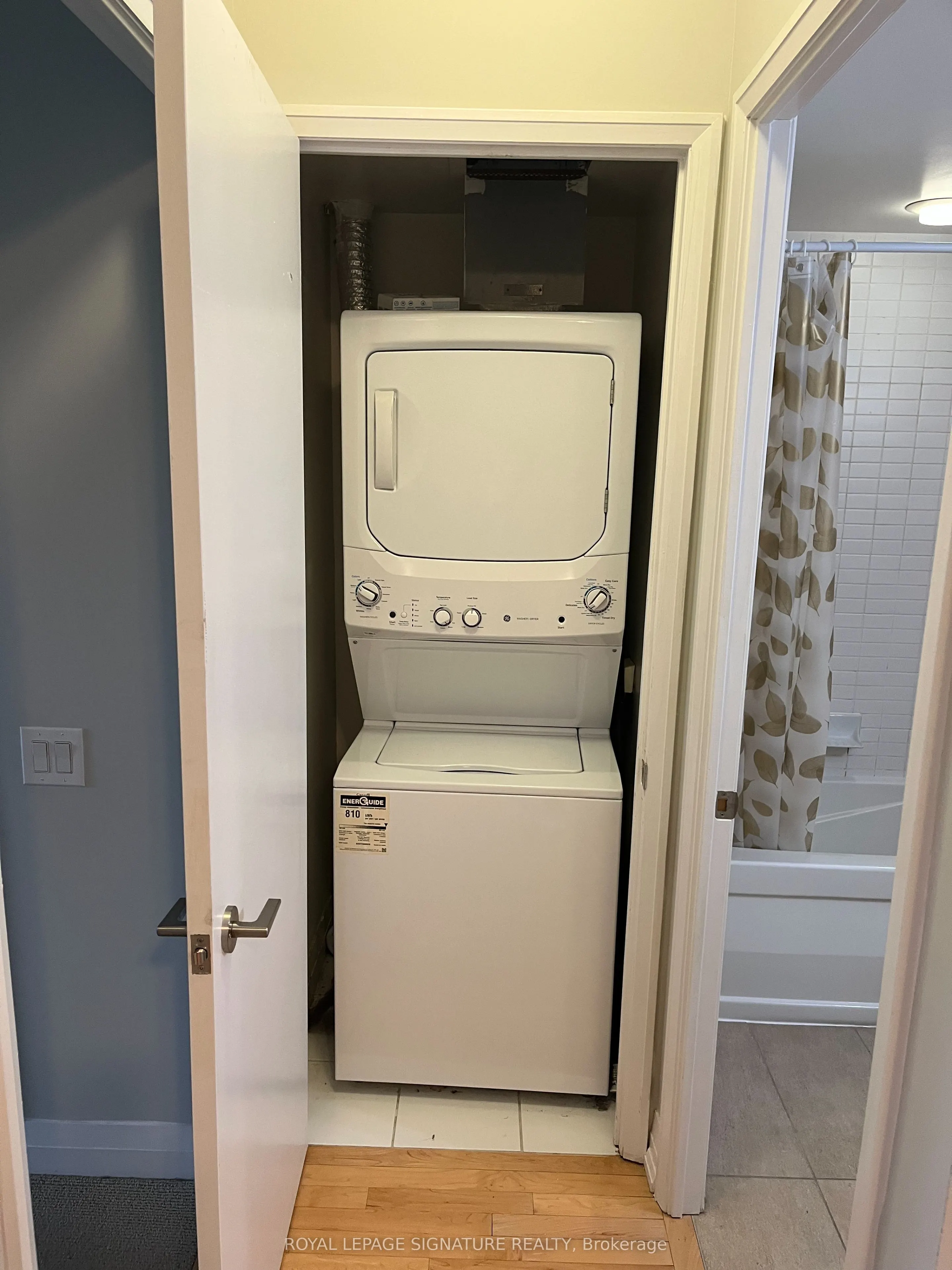 25 Carlton Street, #3005